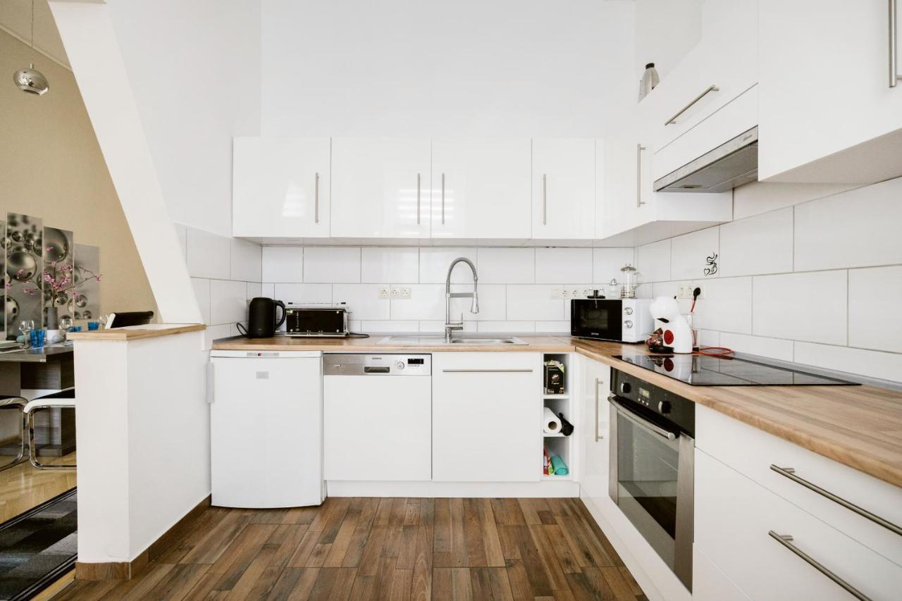 Bubbles Apartment บูดาเปสต์ ภายนอก รูปภาพ