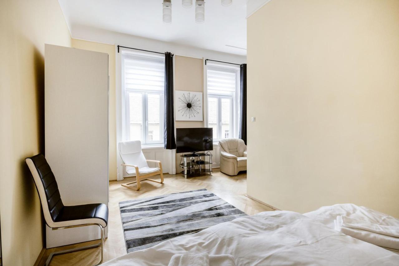 Bubbles Apartment บูดาเปสต์ ภายนอก รูปภาพ